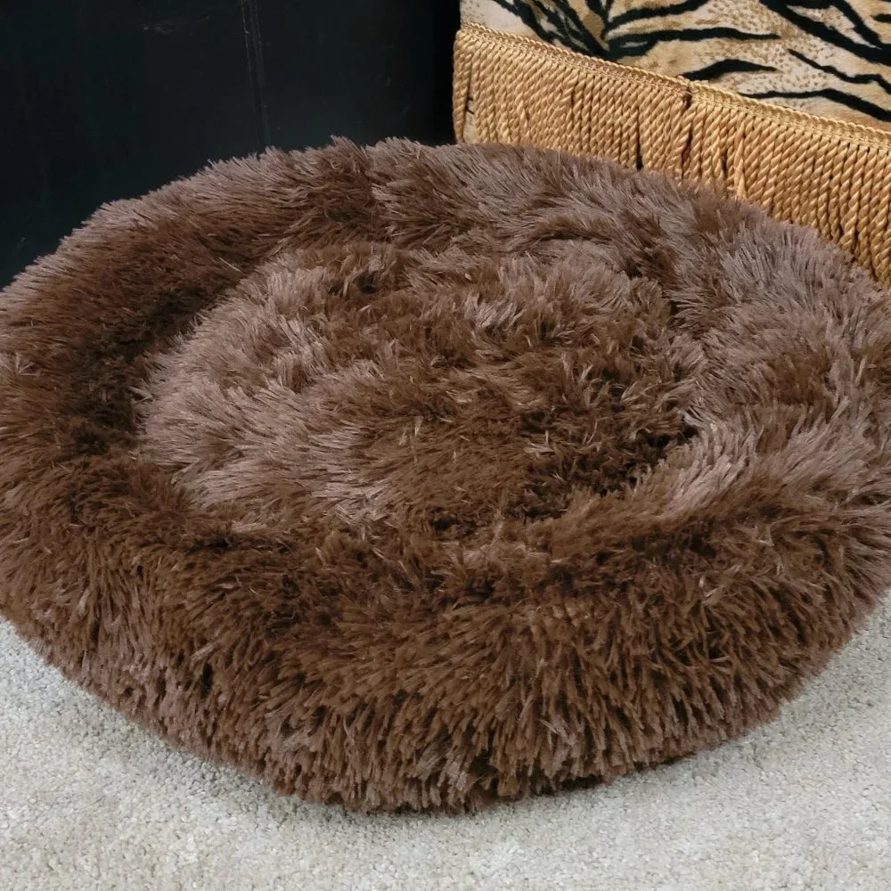 Pet Bed Dog or Cat Luxury Faux Fur Sz Small 16 inch wide. Coffee Brown New!